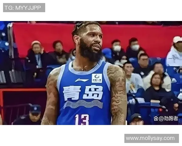 媒体人爆料山东男篮外援鲍威尔已抵达中国即将加盟球队备战新赛季